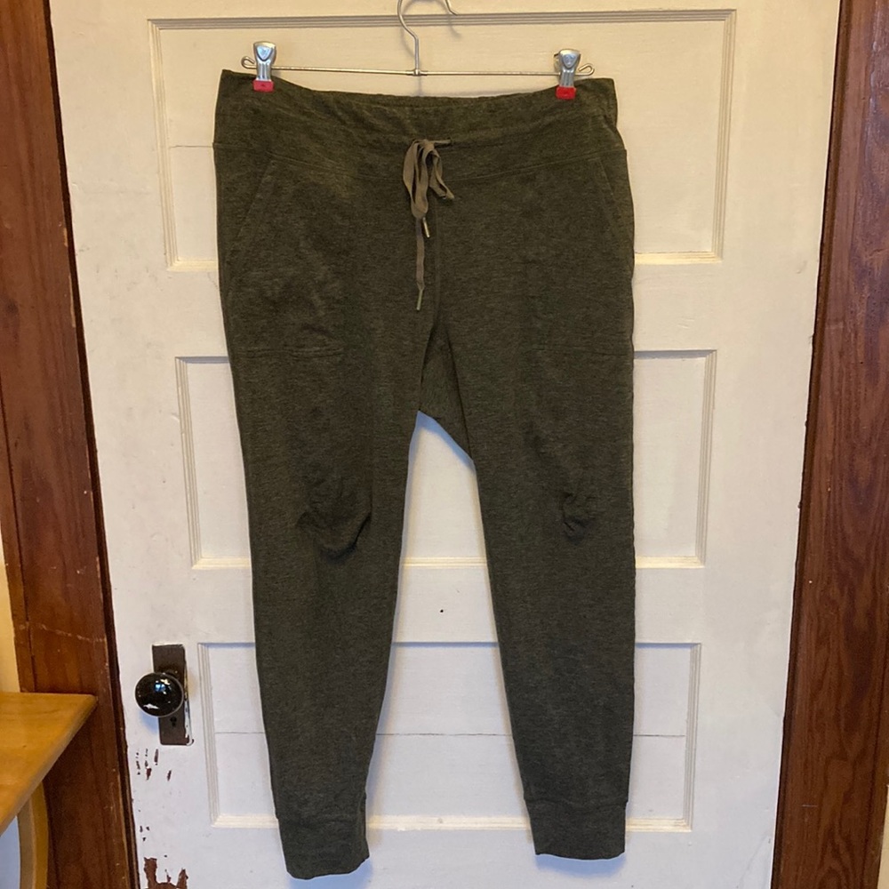 OFFLINE By Aerie Warmup Drawcord Legging in Green Heather Size XL